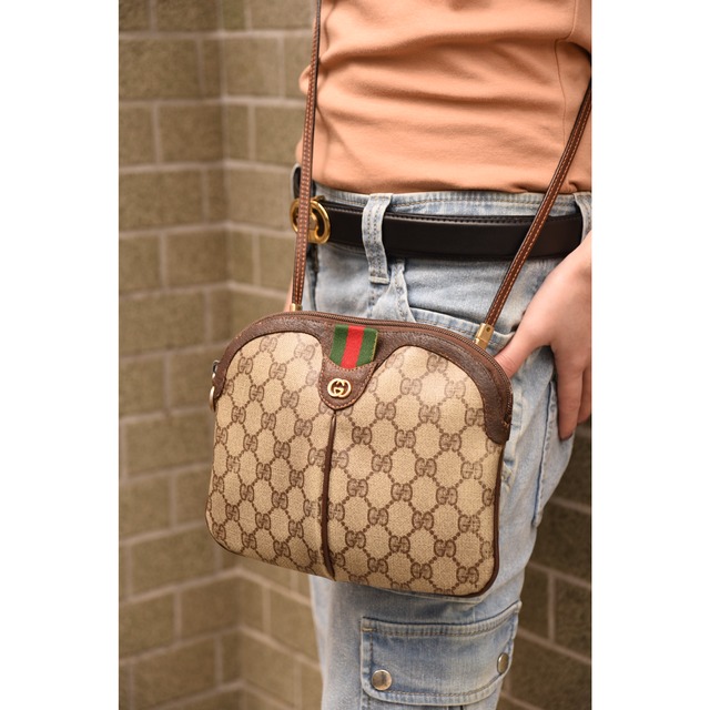 GUCCI / vintage monogram sherry line shoulder bag.