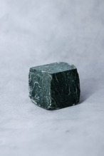 「森の欠けら」グリーンモスカルサイト | Green Moss Calcite ◇ 天然石・鉱物・パワーストーン・原石 | st00166