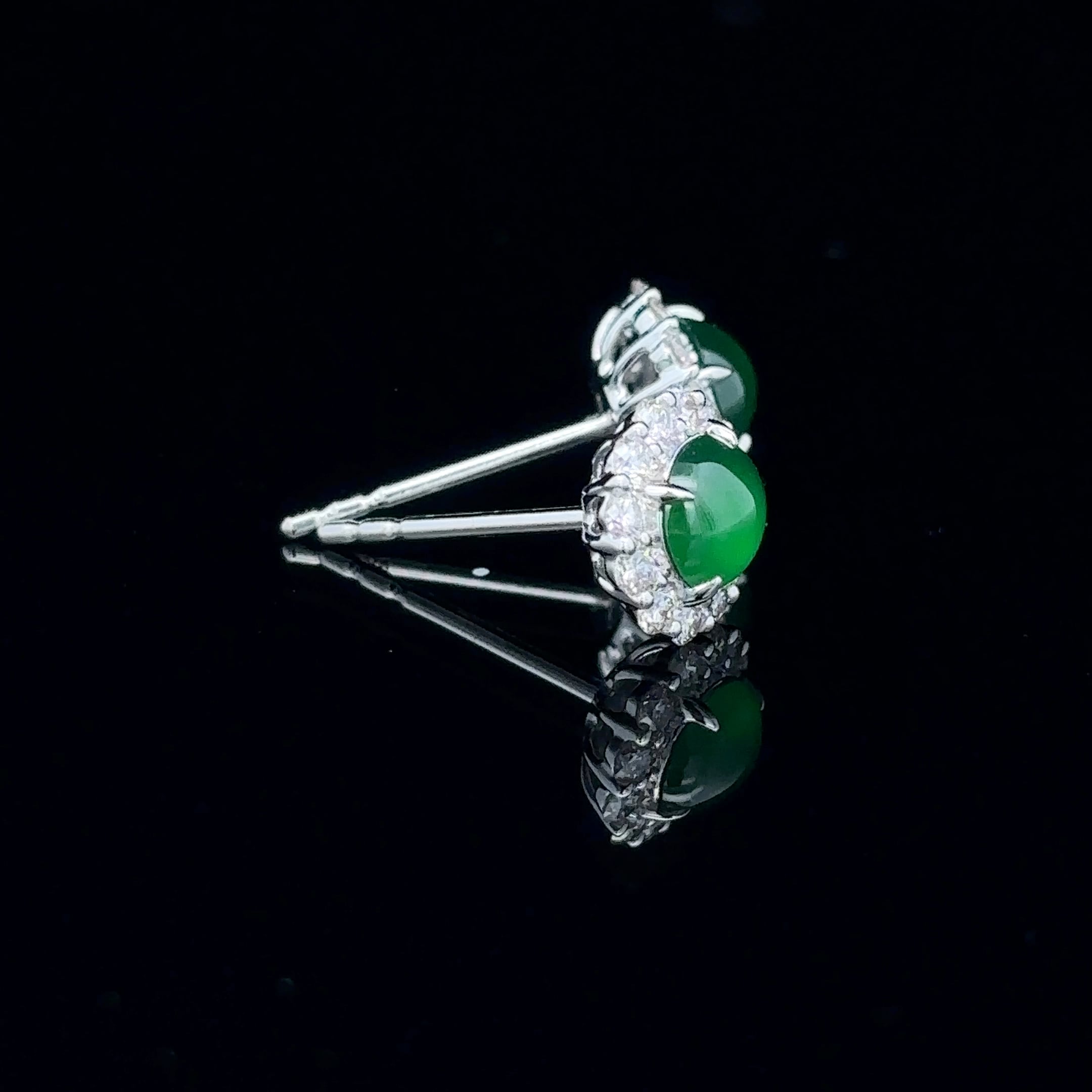 翡翠ピアス 糸魚川翡翠 ピアス K18 】 国産 天然石 糸魚川産翡翠 ひすい ヒスイ