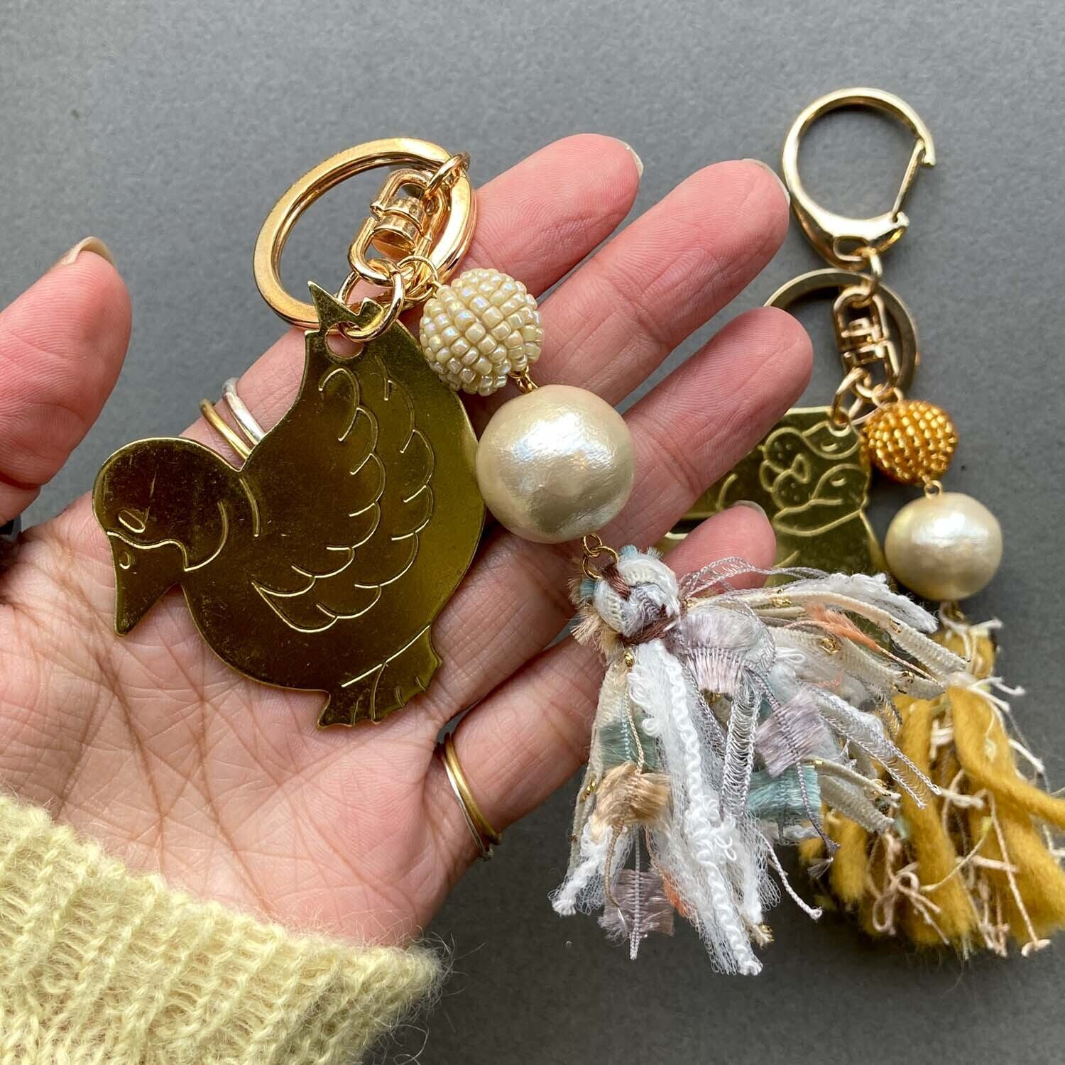 バッグチャーム ラビット 不思議の国のアリス 真鍮 バッグチャーム ラビット 不思議の国のアリス 真鍮 バッグチャーム