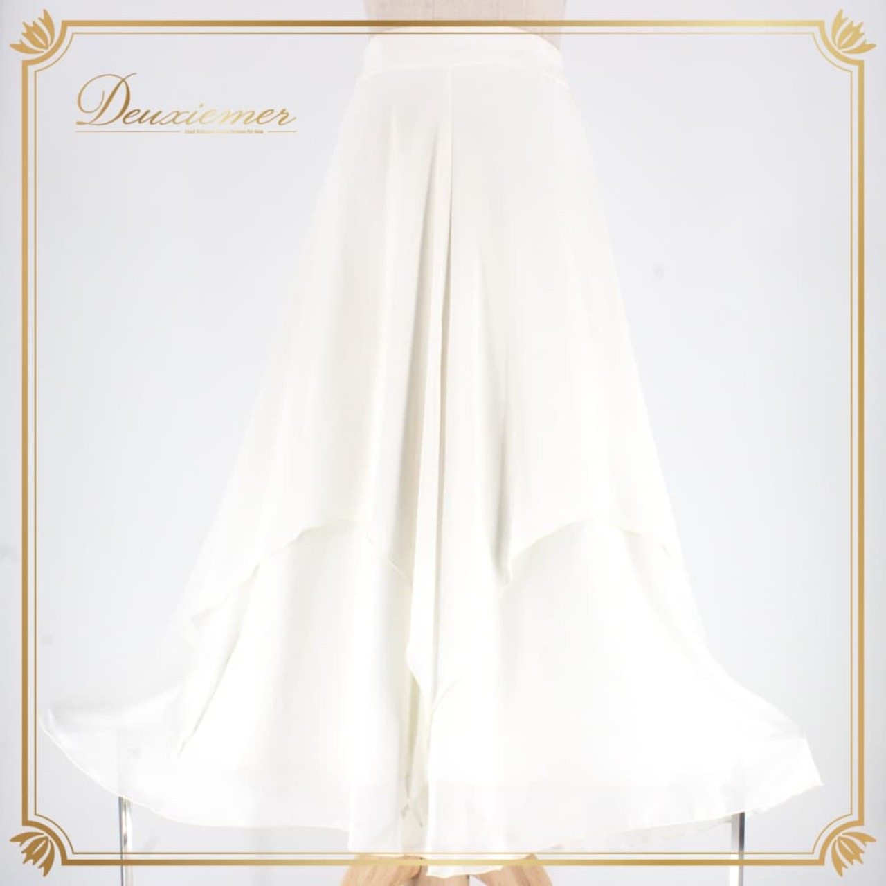 社交ダンス 衣装 スタンダード スカート レッスンウェア レディース Papillon ホワイト系 白 無地 フォーマル 練習着 シンプル ラウンドネック 丈長め フレアスカート ひらひら スカート単品 白スカート フォーマル練習 ダンスレッスン ダンス衣装 スタンダード用 ウエスト調整 きれいめ 清楚 無地シンプル ポリエステル 伸縮性 ポケットなし ファスナー ペチコート風 シワになりにくい ヨーロピアン ダンス ウェア 婦人用 レディース用 白コーデ 上品 エレガント コーデ映え コーラス 文化祭