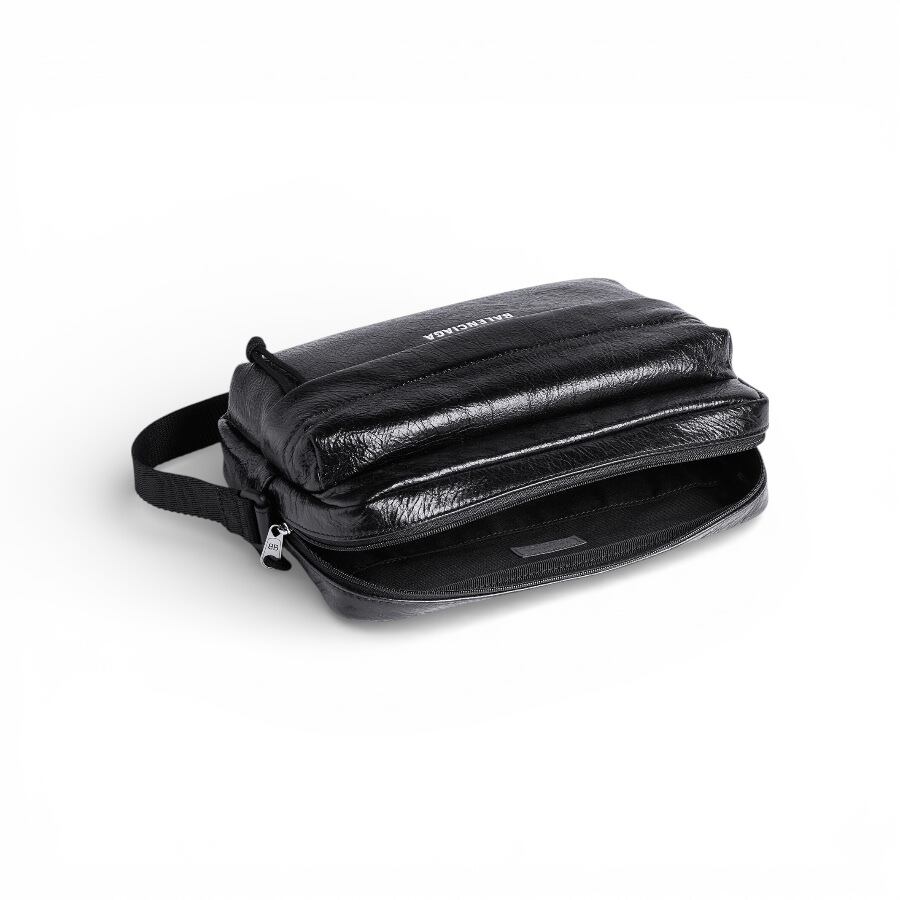 BALENCIAGA】EXP CAMERA BAG EW | AYIN