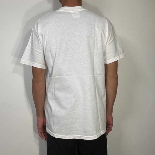 赤ちゃんアザラシ tee