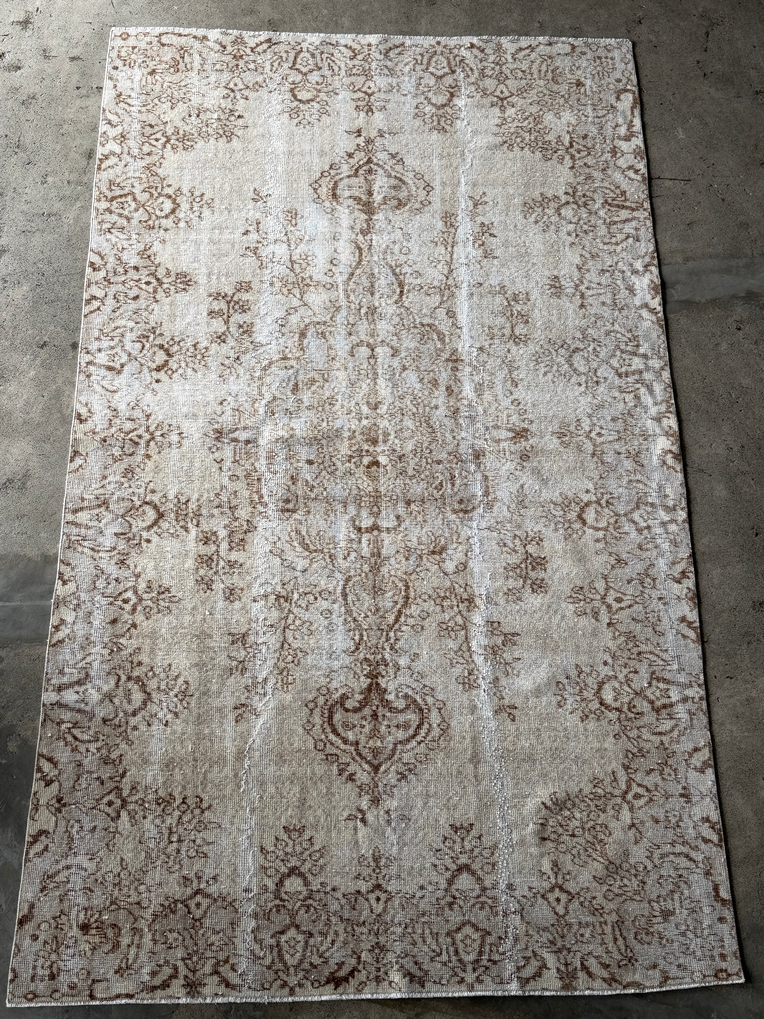 Antiques&Crafts880