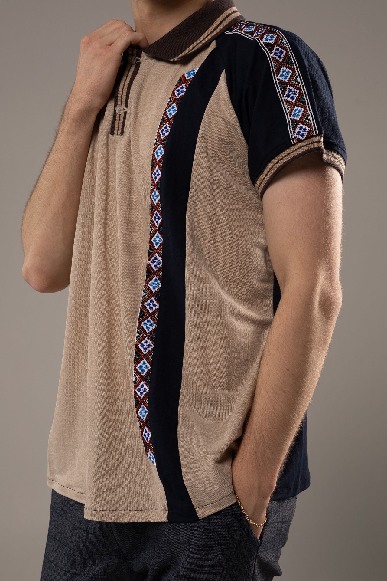 【男女兼用モデル】ウクライナ手刺繍ポロシャツ　Lサイズ - 3