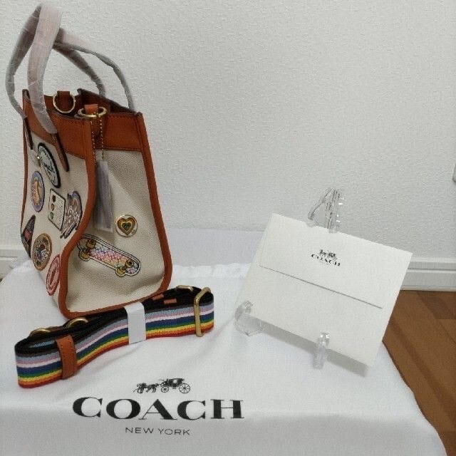 新品　コーチ★COACHショルダーバッグ フィールドトート パッチ