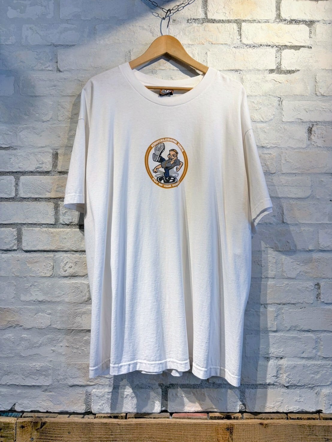 80s PINEAPPLE BETTY'S T-Shirt | PAY ID