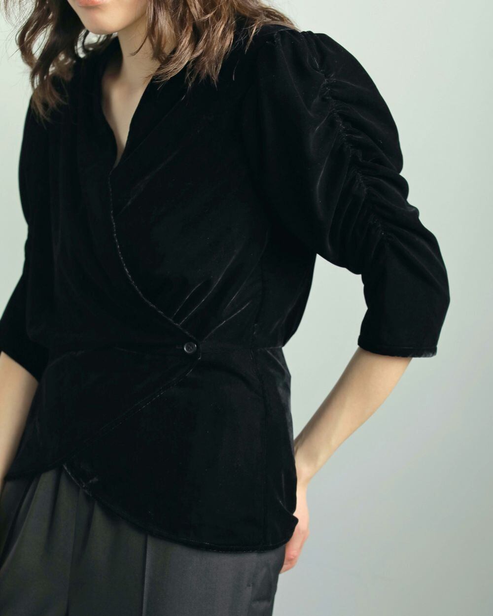 anuke アンヌーク Velour Gather Blouse 62520421 | ANERCA & L.I.V