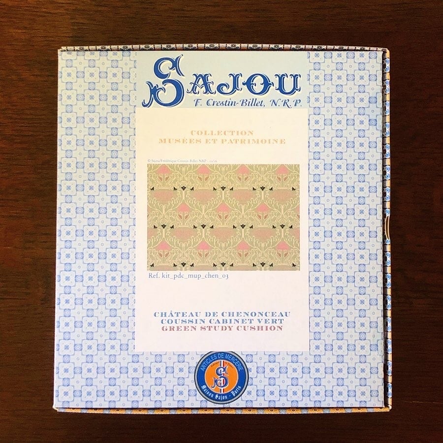 Sajou クロスステッチキット« Château de Chenonceau - Coussin cabinet vert »