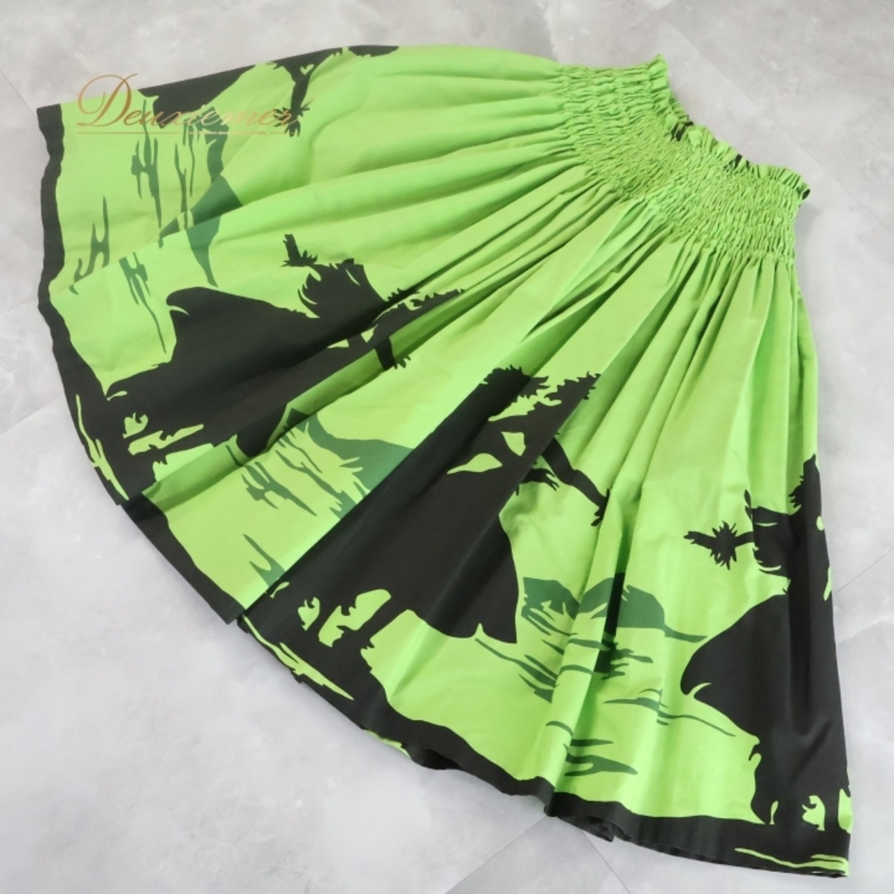 フラダンス 衣装 パウスカート グリーン系 ハワイアンプリント ダンサー柄 アロハ フラ ダンス レッスン 練習 ブラック系 黄緑 黒 ハワイアン 華やか 鮮やか かわいい おしゃれ シングル スカート ふんわり フラダンス衣装 パウスカート 鮮やかなグリーン ダンサー柄 練習着 可愛いスカート トロピカルスタイル ハワイアンビーチ リゾートファッション レッスン用 ヒラヒラ プリント スカートファッション