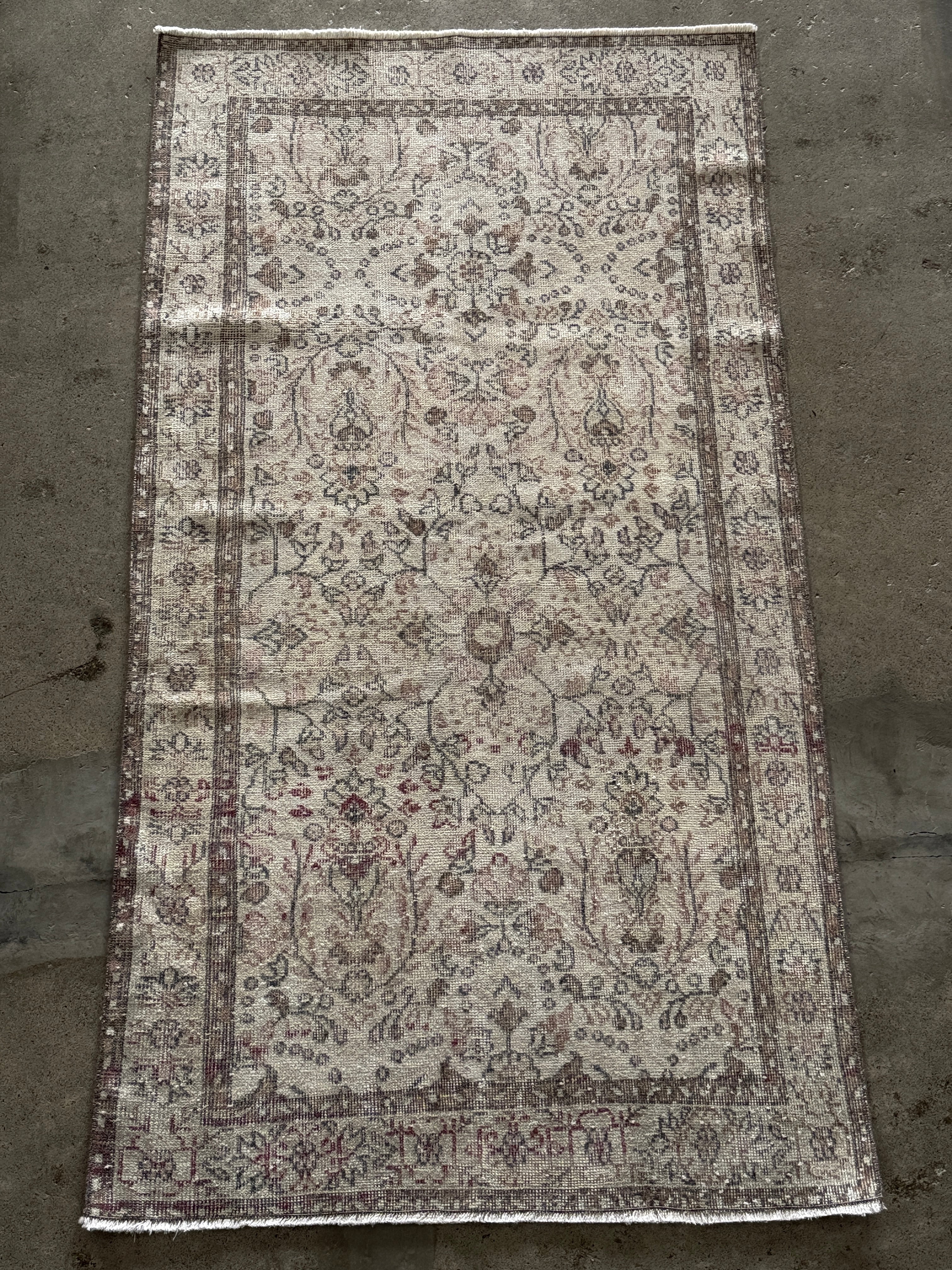 【送料込み】ヴィンテージ トルコラグ イスパルタ絨毯 110x207 TRB3924