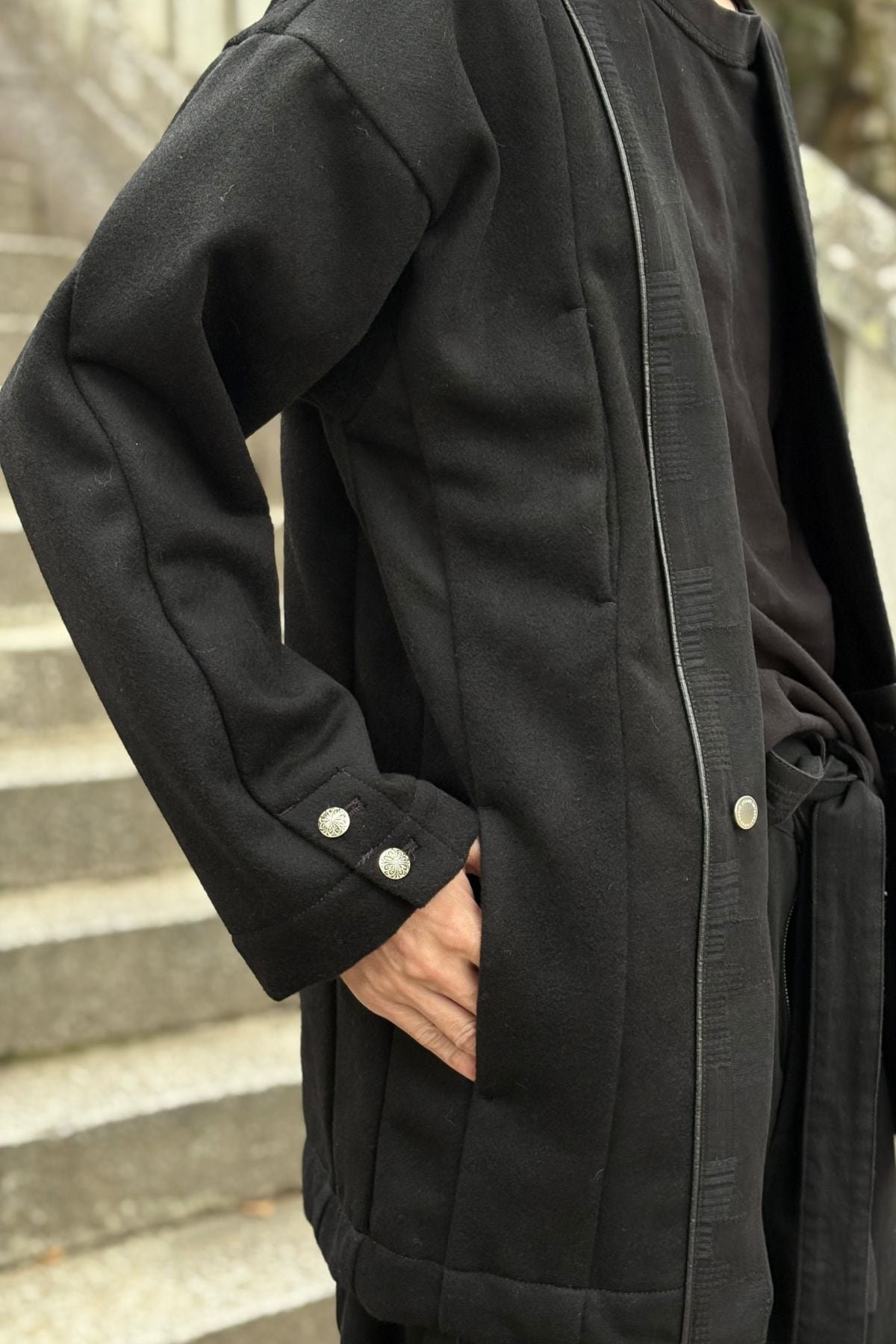 服好き太郎 オニツカタイガー」が2024年の生誕75周年を記念し「鉄腕アトム」と