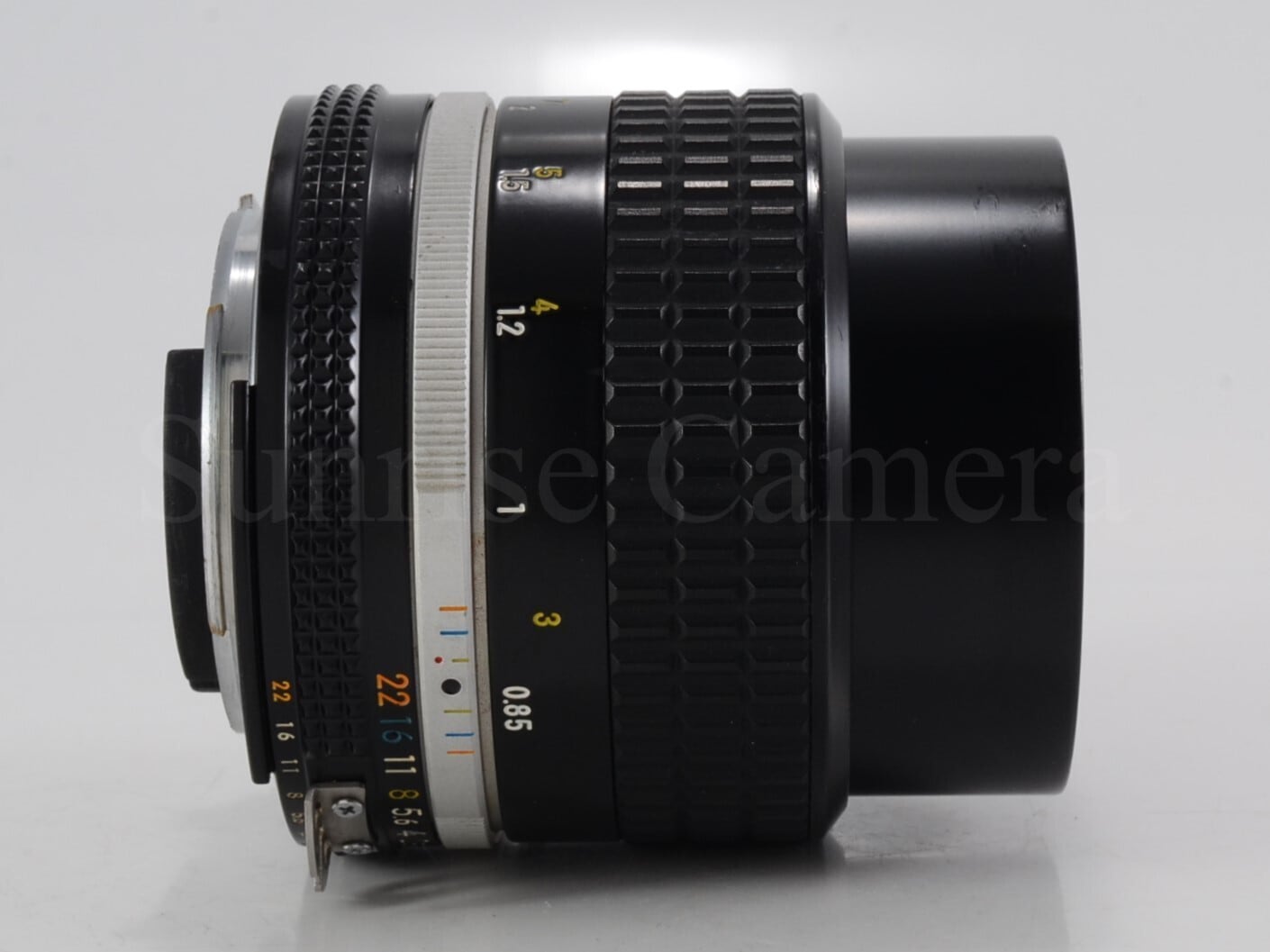 Nikon Ai-s Nikkor 85mm F2 ニコン（60388） | サンライズカメラ