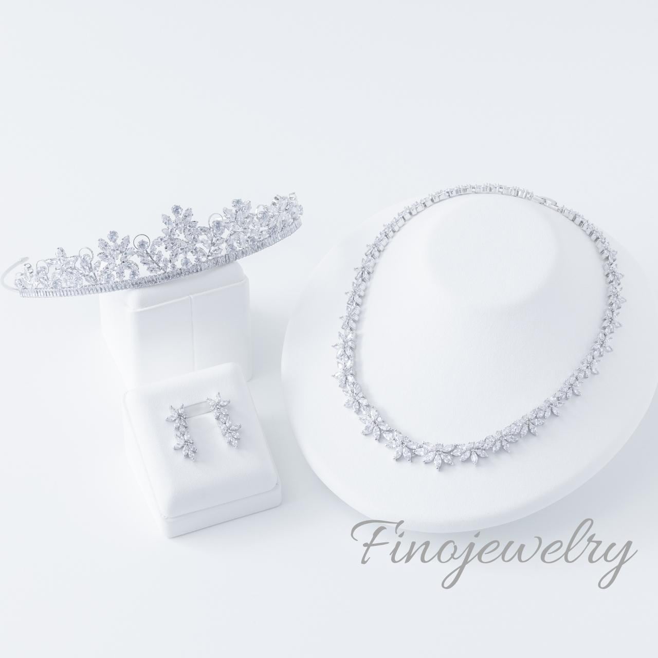フィノジュエリーブライダル用クリスタルアクセサリーセット フィノジュエリーブライダル用クリスタルアクセサリーセット