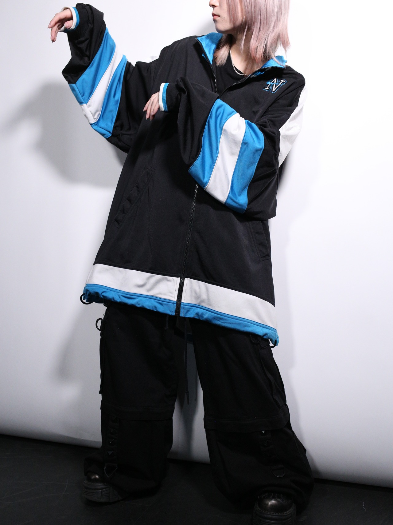 "NIKE" multi switch and back logo design over silhouette track jacket - 2