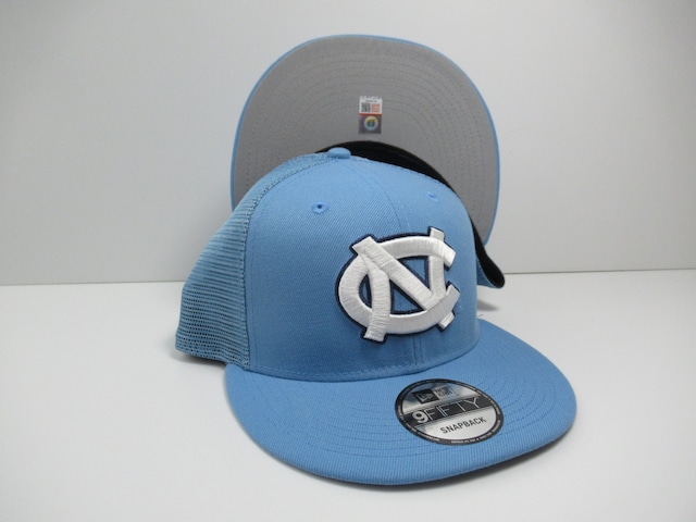 NEW ERA TRUCKER 9fifty University of North Carolina UNC LIGHT BLUE