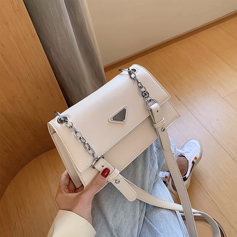 ネットレッドレディースバッグ2020ニューウェーブシンプルワイルドワンショルダーメッセンジャーバッグeignファッションチェーンスモールスクエアバッグ Tiancai_Wing_Bag2546975