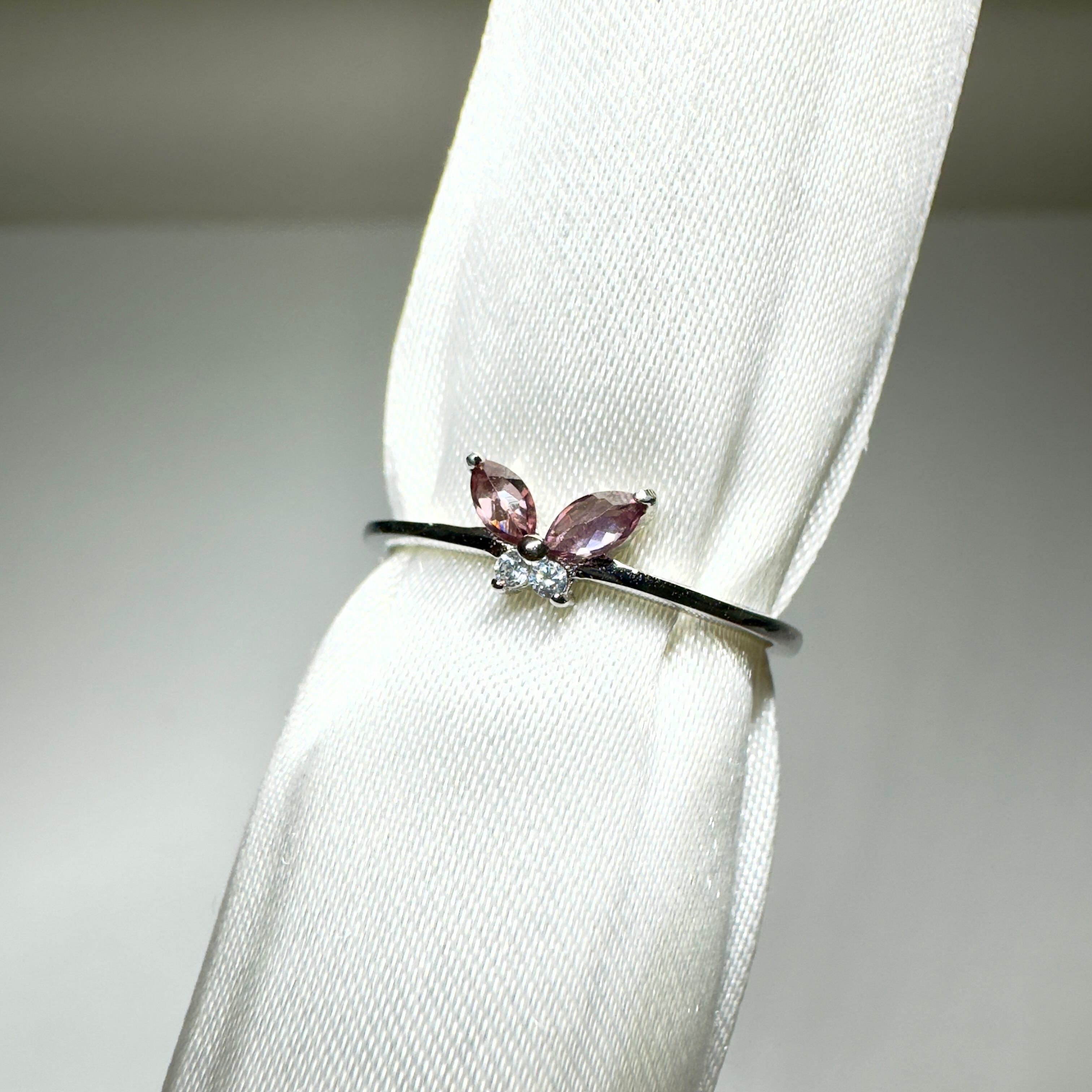 小ちょうちょring♦︎ピンクジルコン♦︎