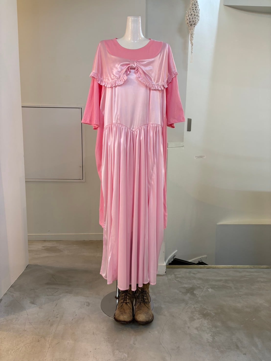 Ashley WILLIAMS t-shirt gown