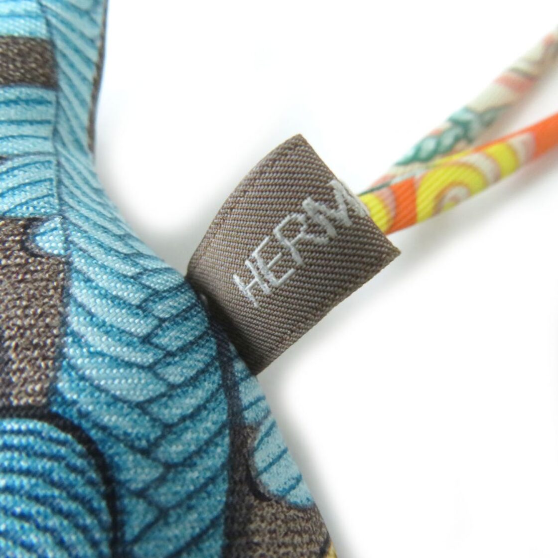 極美品☆HERMES エルメス プティアッシュ シルク イルカ ドルフィン  
