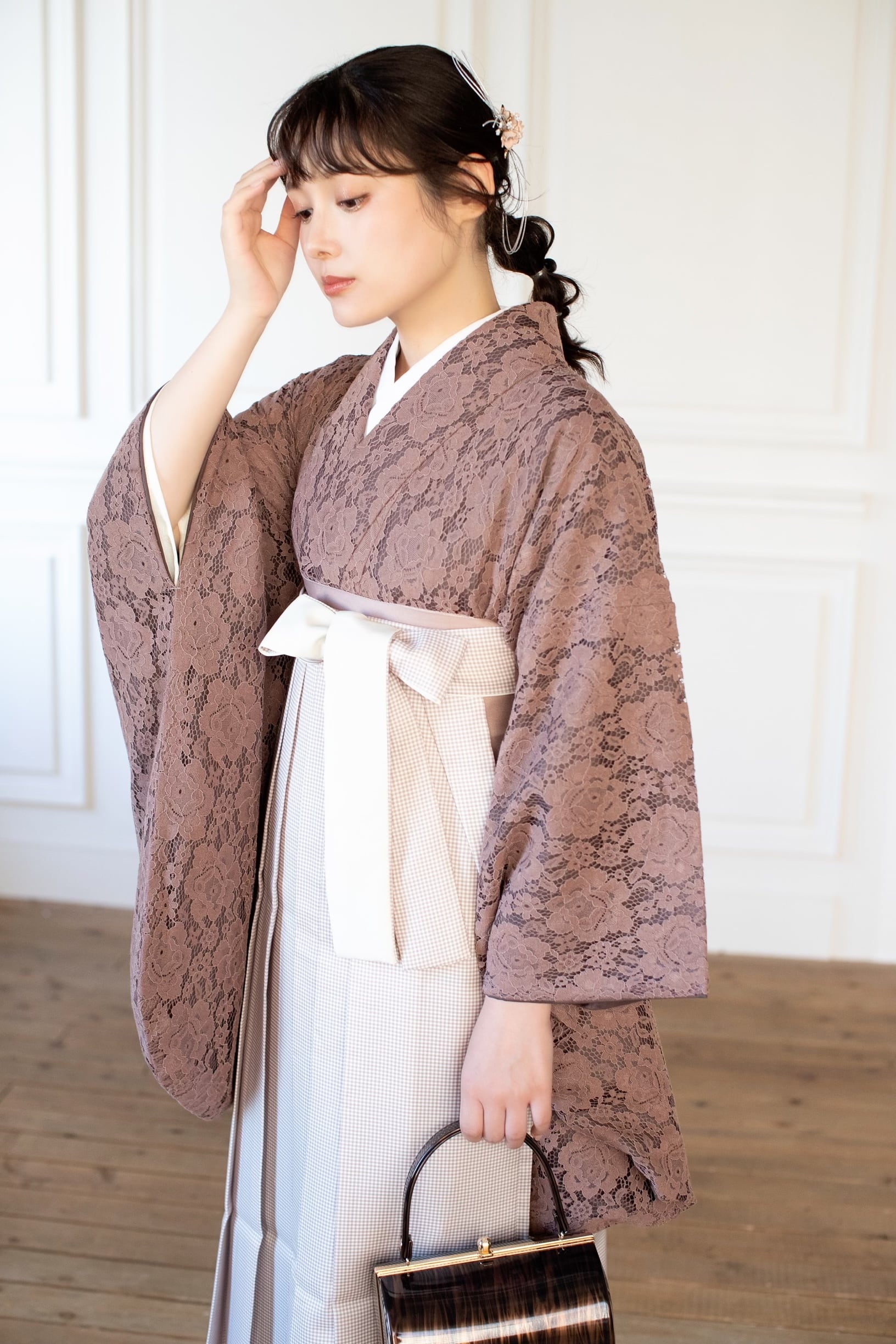 Kimono Sienne 卒業式袴 3点セット レース二尺袖 袴 卒業式 ブラウンレース×ベージュチェック柄 袴 二尺袖着物 | Kimono  Sienne