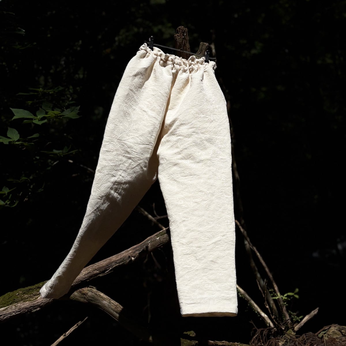 テーパードパンツ　和紙