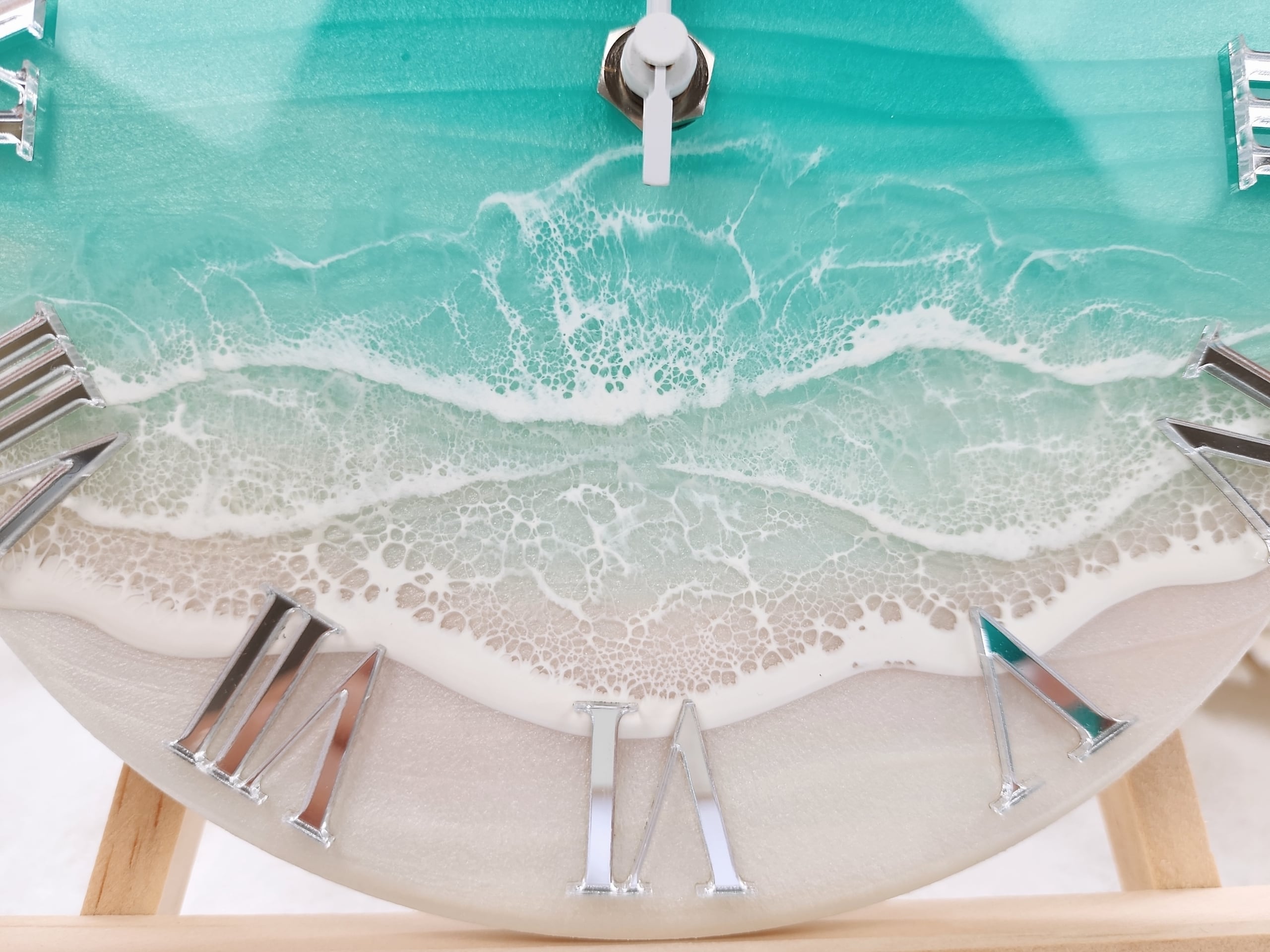 135.オーシャンレジンアート 掛け時計 | Leaf Edgez