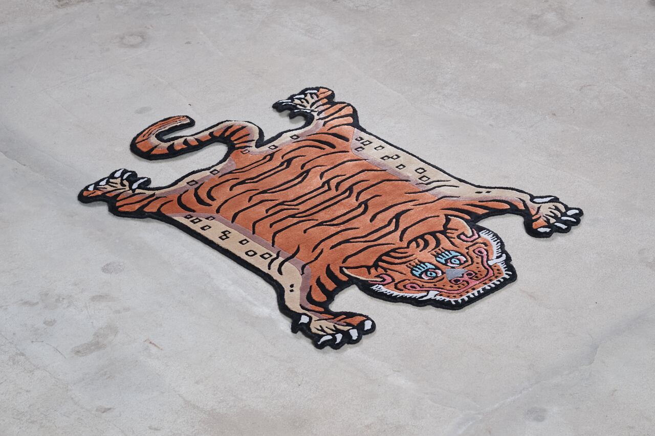Tibetan Tiger Rug 《Sサイズ•シルク・オリジナル3・トラディショナル