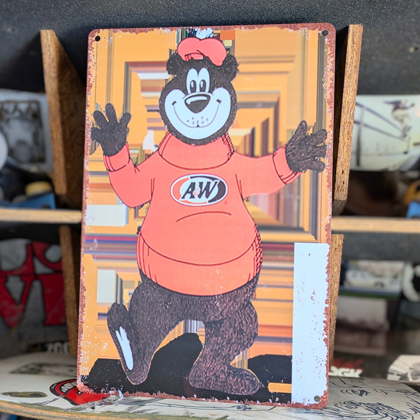 送料無料!ちょうどいいブリキ看板 【 A&W ( エンダー ) 】 『 ルーティ 』METAL SIGN / メタルサイン / ブリキ看板 / サインボード / ビンテージ加工〚アメリカン雑貨 アメトイ〛