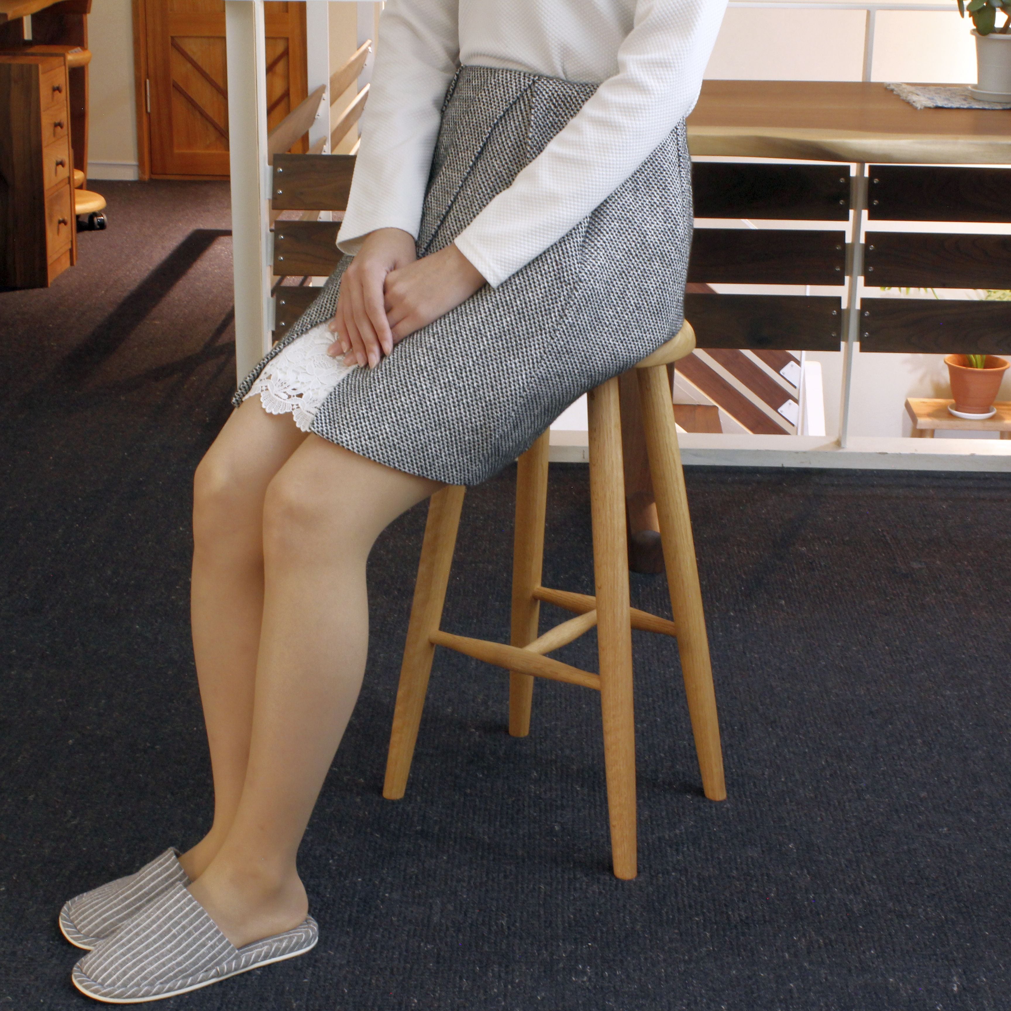 キッチンスツール ブラックウォルナット Kitchen stool - Black キッチンスツール ブラックウォルナット Kitchen stool - Black