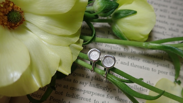 Anemone Silver Clip-on Earrings