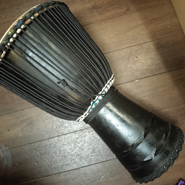 【黒塗りフルカスタム】ジャンベ|マリ産レンケ材ボディ × タイヤゴム底仕様(ワン&オンリー仕様)