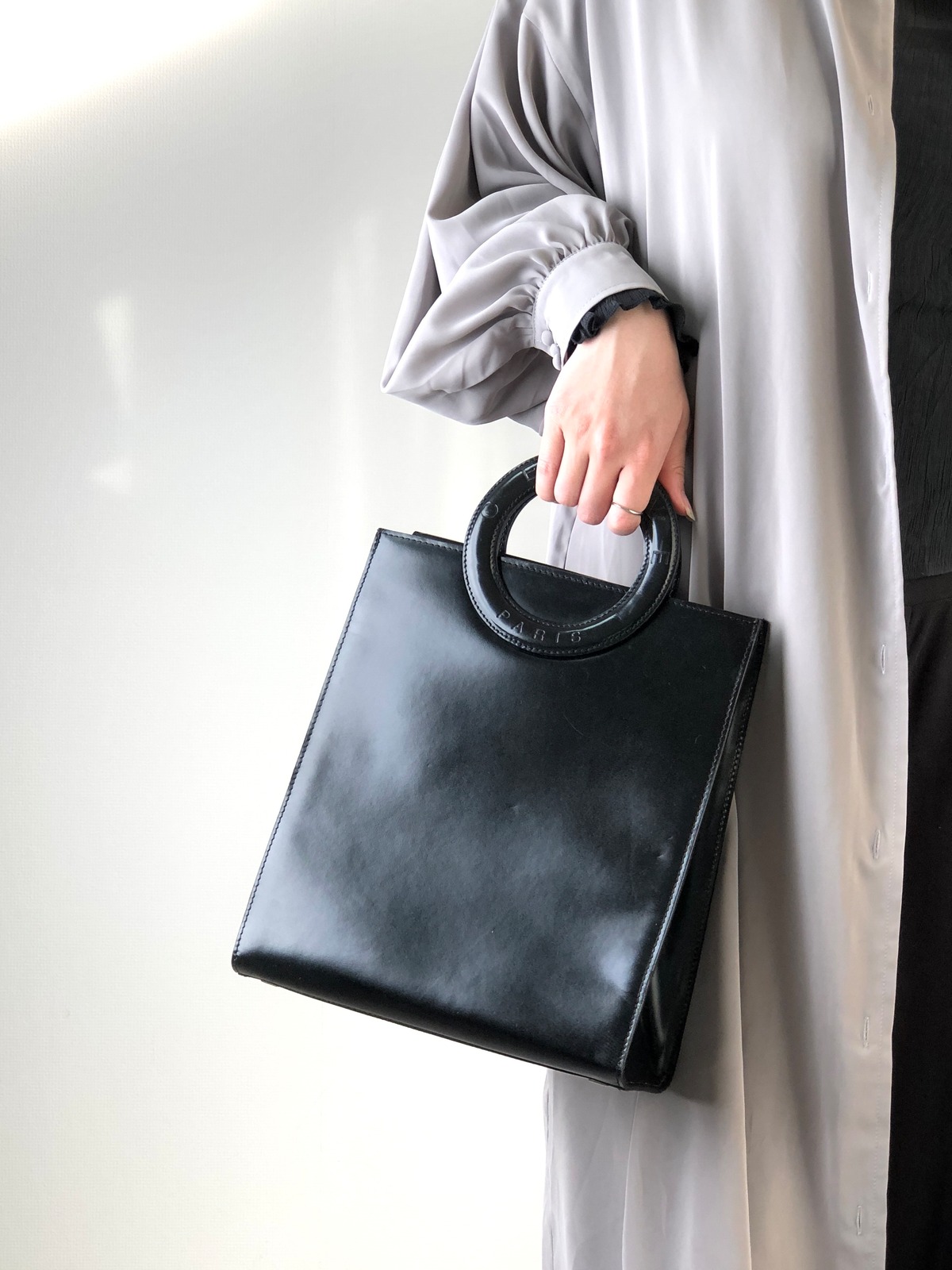 CELINE セリーヌ ロゴサークル ハンドバッグ ブラック レザー vintage 
