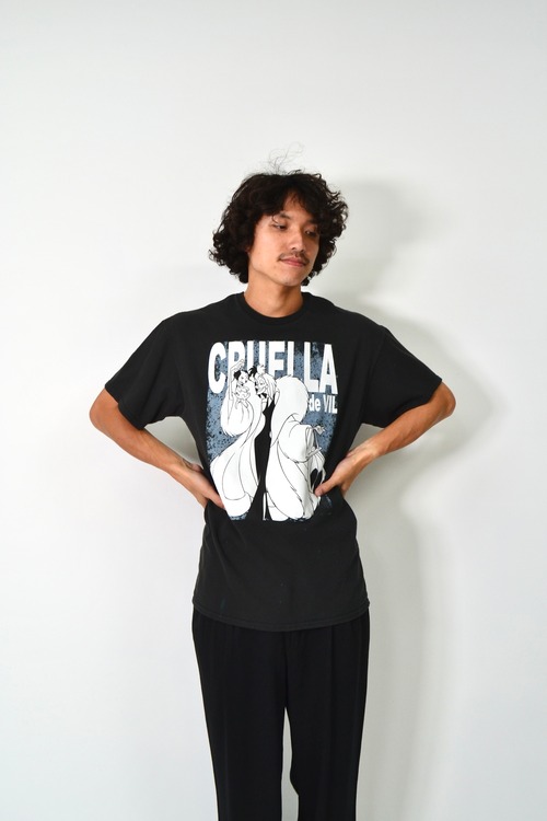 00s Disney Cruella de Vil print T-shirt