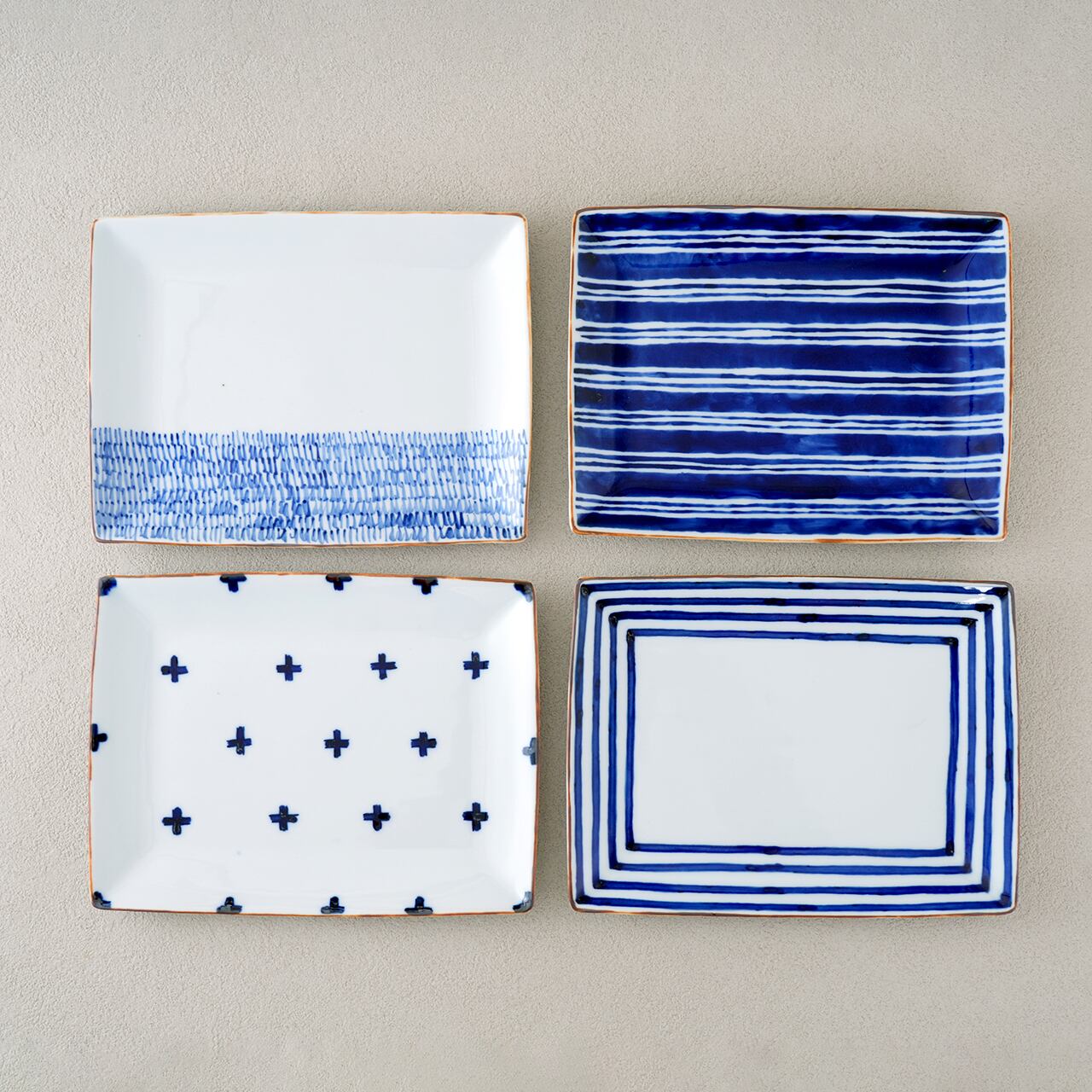 副千製陶所］白抜き十草 角プレート | フラッグス