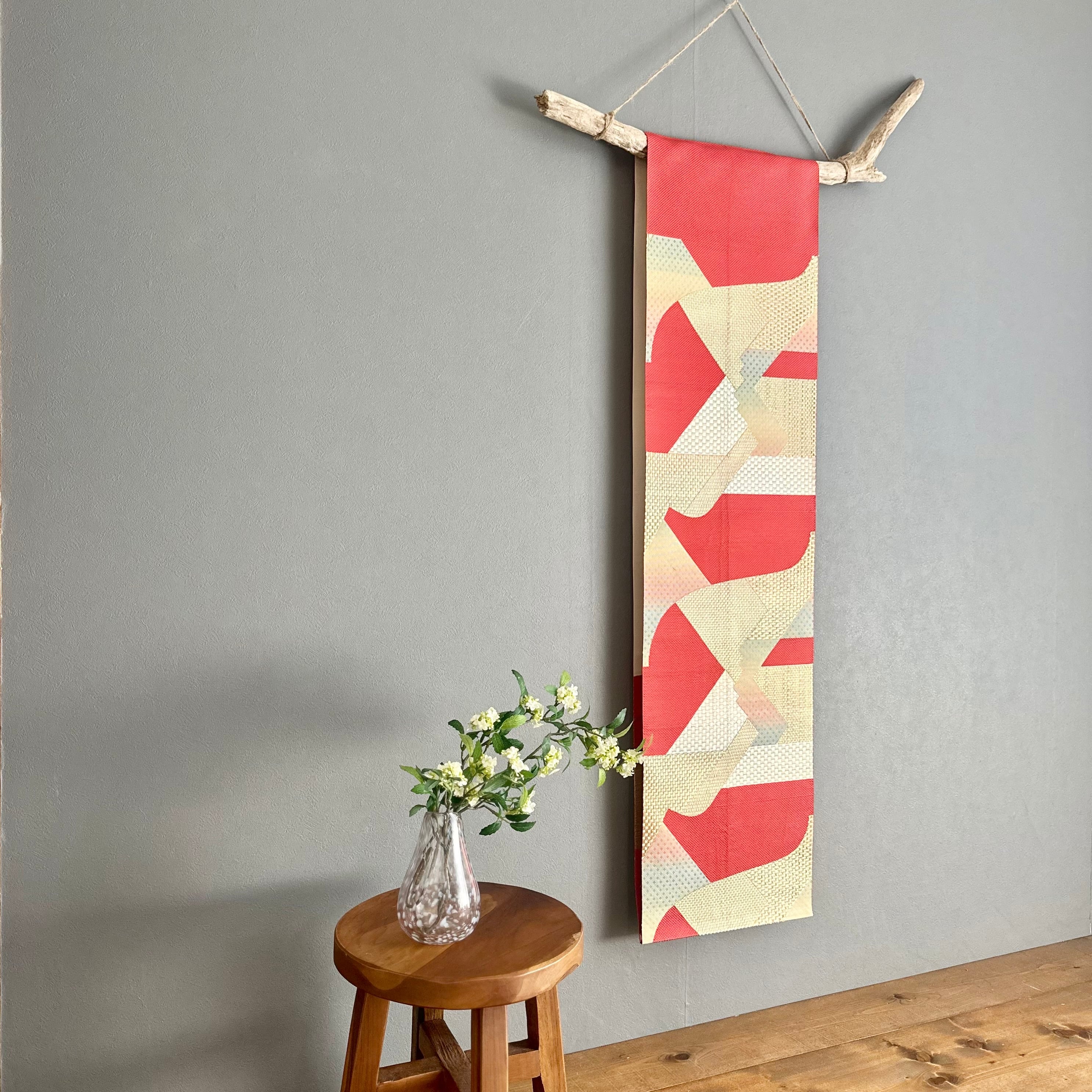 Kimono tapestry 帯のタペストリー 満開の梅と桜 Japanese Kimono