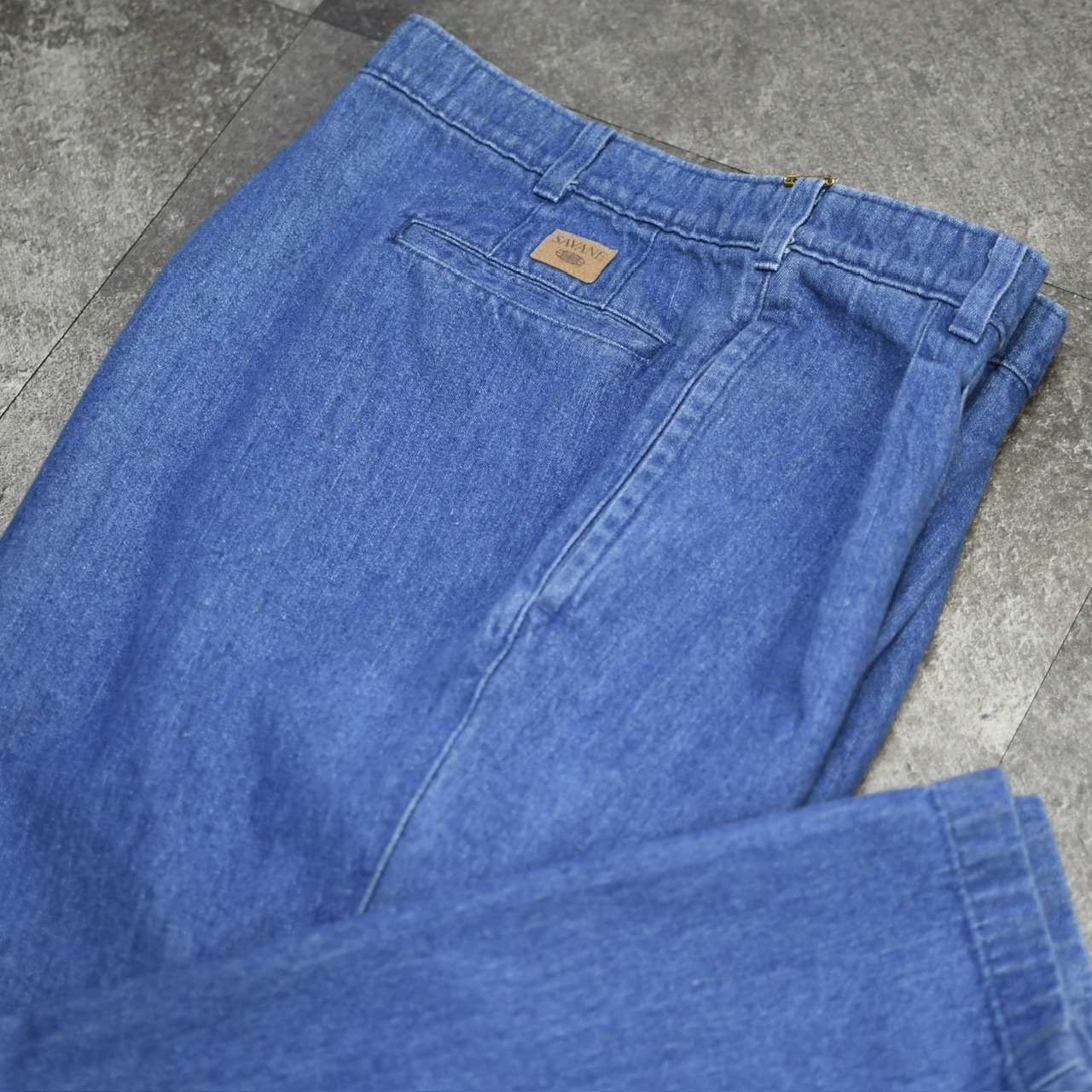 SAVANE denim 2 tuck slacks