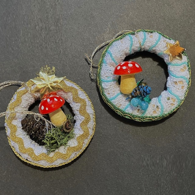 キノコのリース　クリスマスオーナメント　ドイツ