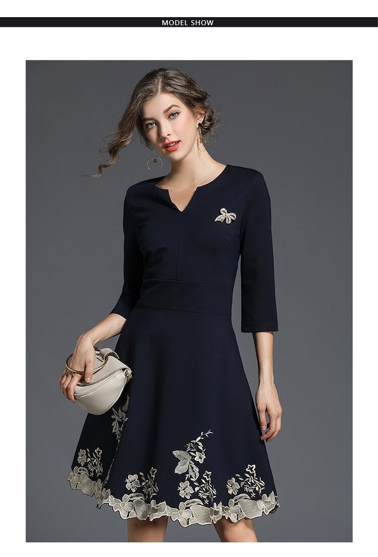 刺繍入り七分袖ワンピース