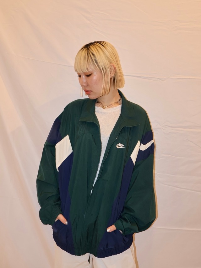 NIKE nylon jacket【1043】