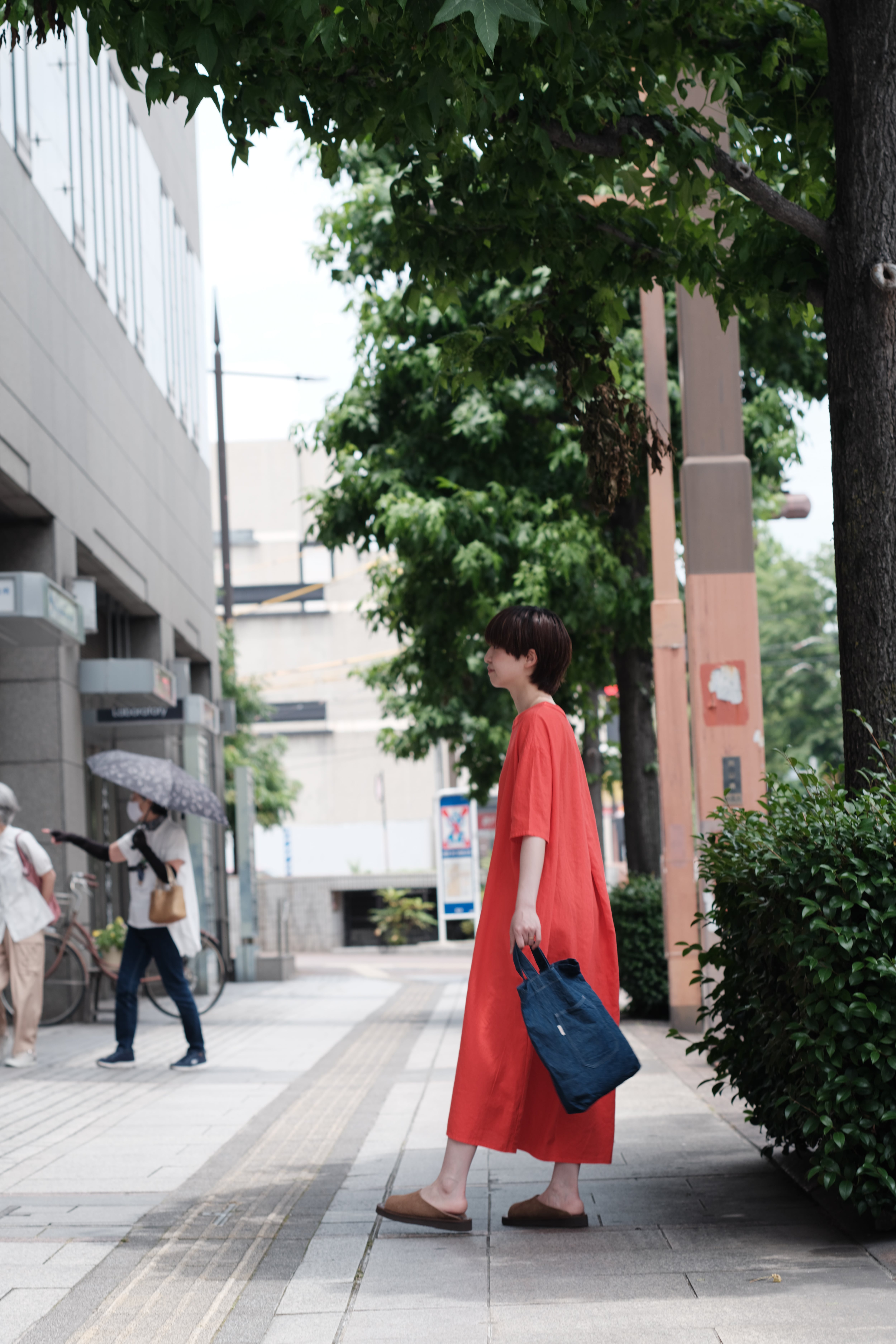 maillotバックタック 半袖 カットソーワンピース maillot】linen rich back tuck half sleeve shirt-OP | theater(シアター)