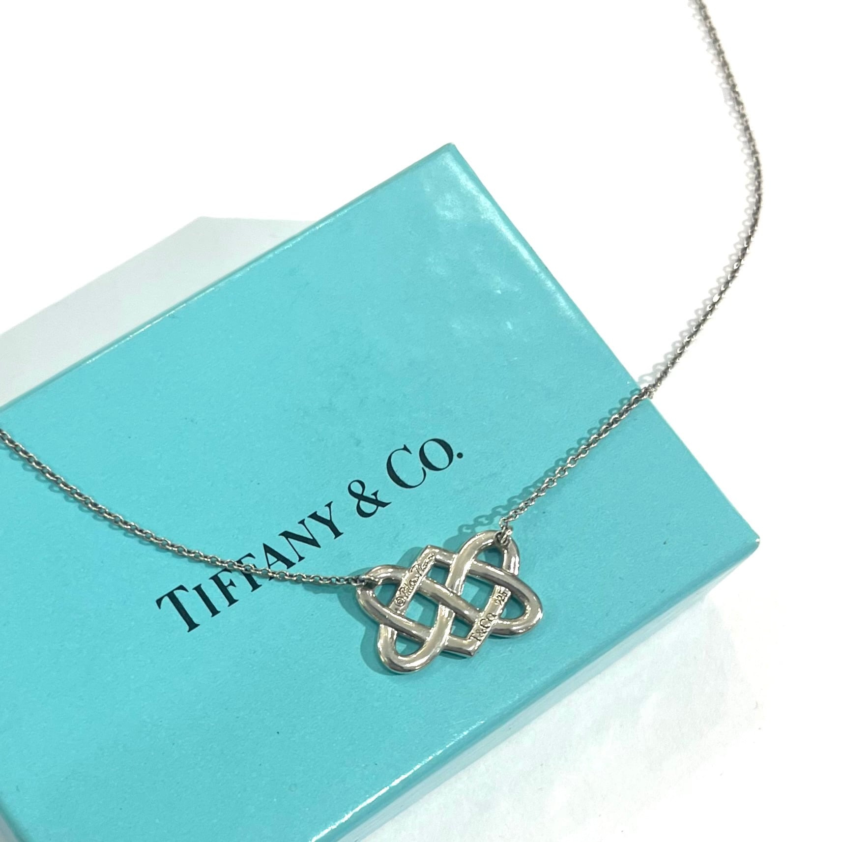 TIFFANY&CO.】2478 ケルティックインターウーブン ノットデザイン