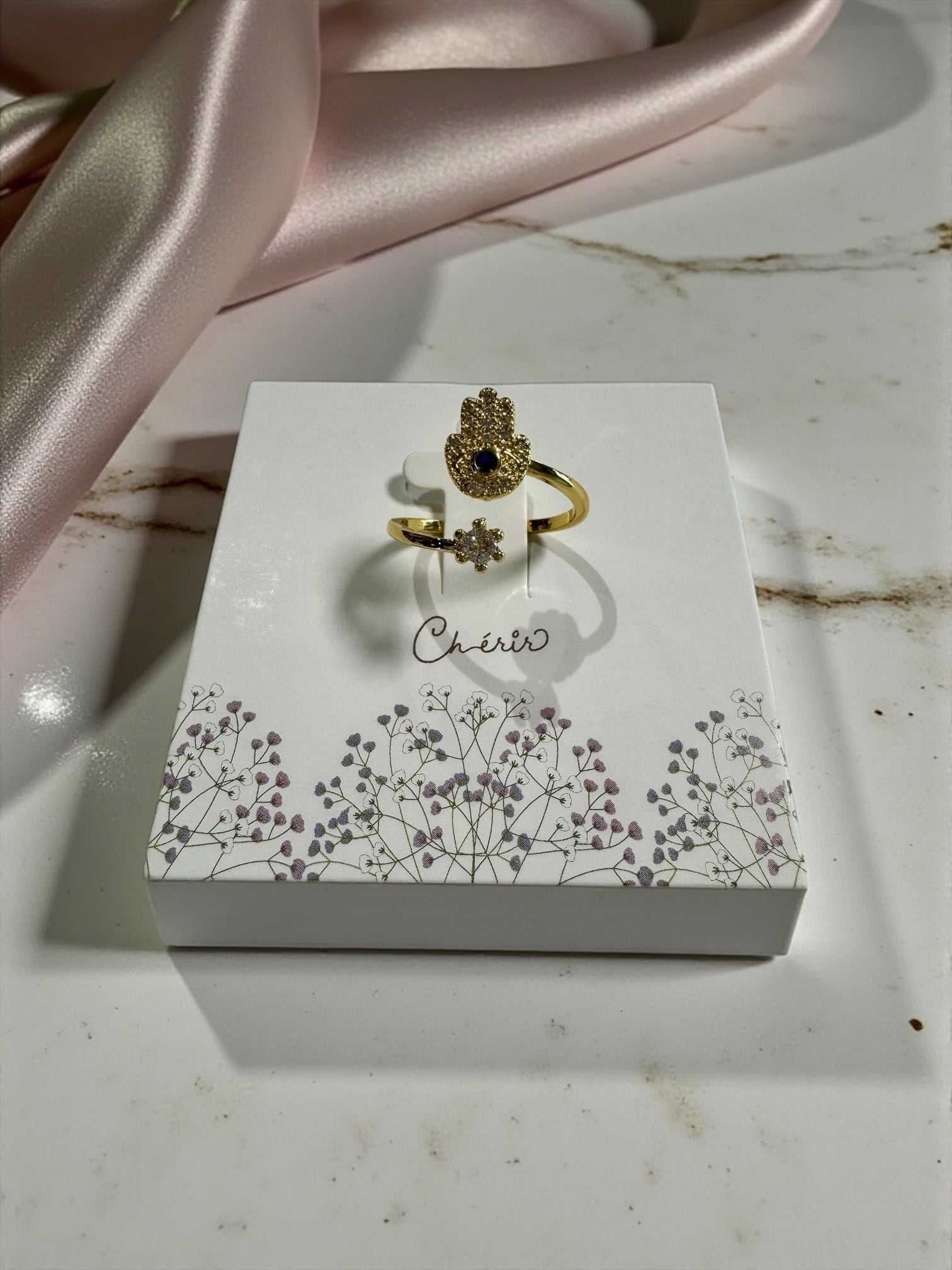 ハムサの手リング〈ゴールド〉【金運招来・豊かさの守護】