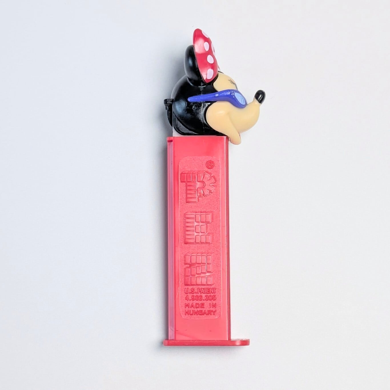 ☆ VINTAGE 90' ☆【 Minnie Mouse ( ミニー・マウス )  】『 リボン&サングラス 』PEZ / ペッツ CANDY&DISPENSER / ヨーロッパPEZ（ハンガリー） 〚アメリカン雑貨 アメトイ〛