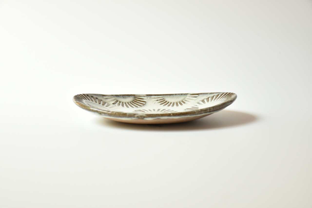 小代瑞穂窯 / 福田るい : 印花 ダ円皿 (大)