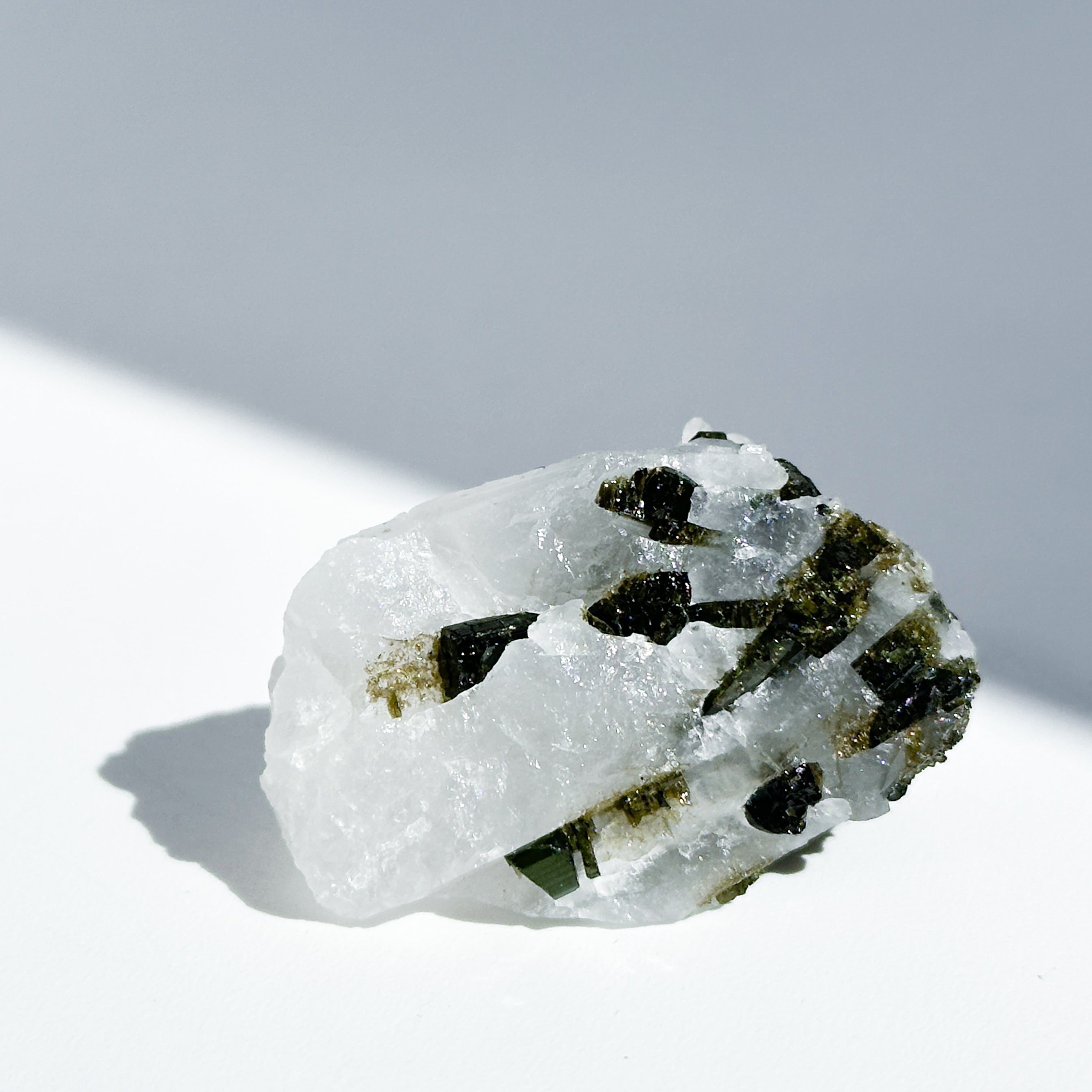 ミナスジェライス産グリーントルマリン 原石 21◇ Green Tourmaline