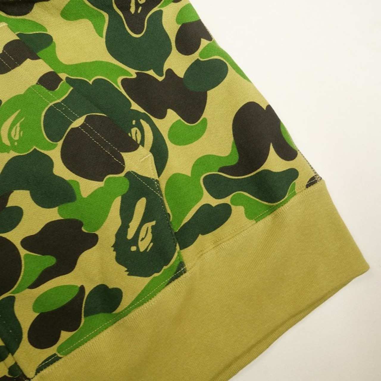 Size【L】 A BATHING APE ア ベイシング エイプ ABC CAMO SHARK FULL 