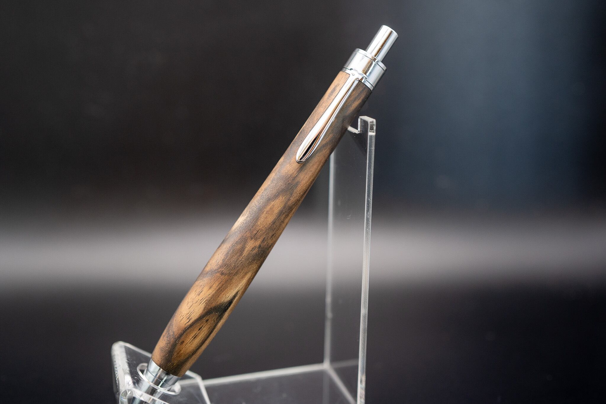 魅惑の黒い紋様】 黒柿孔雀杢 極上 silver BP | 木軸ペン工房 金杢犀