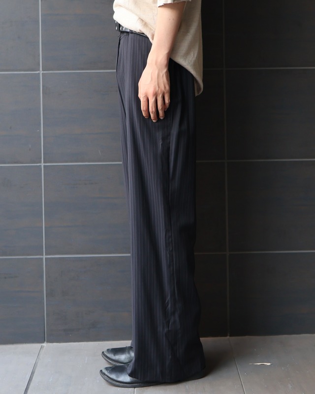 No-tuck pinstripe slacks