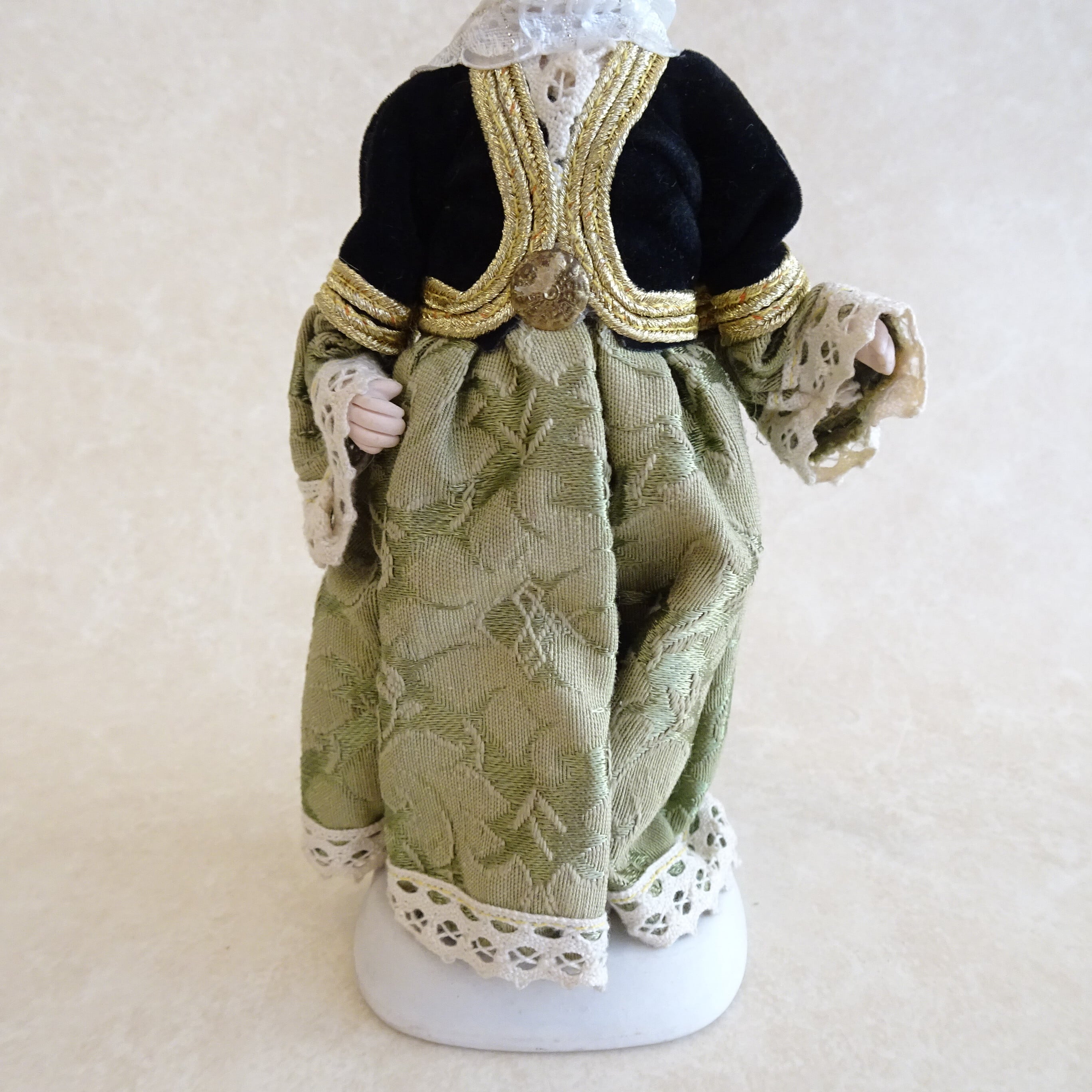 ギリシャ 民族衣装のビスクドール | 純喫茶家具の村田商會